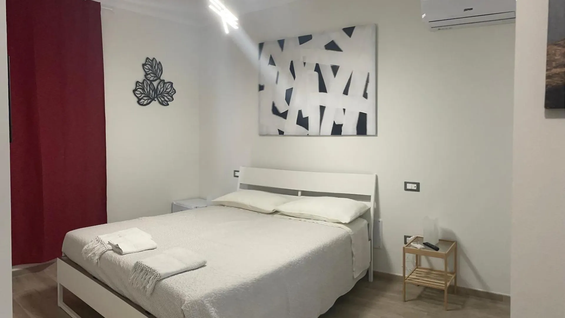 Camera I Pini Pisa kontakter